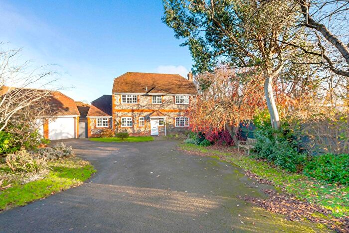 4 Bedroom Detached House For Sale In Batchelor Way, Uckfield, TN22