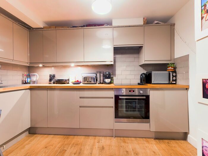 1 Bedroom Flat To Rent In Wolverstone Drive, Brighton BN1