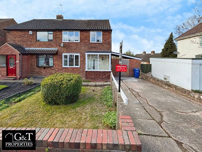 3 Bedroom Semi Detached House To Rent In Bell Street, Pensnett, Brierley Hill, DY5