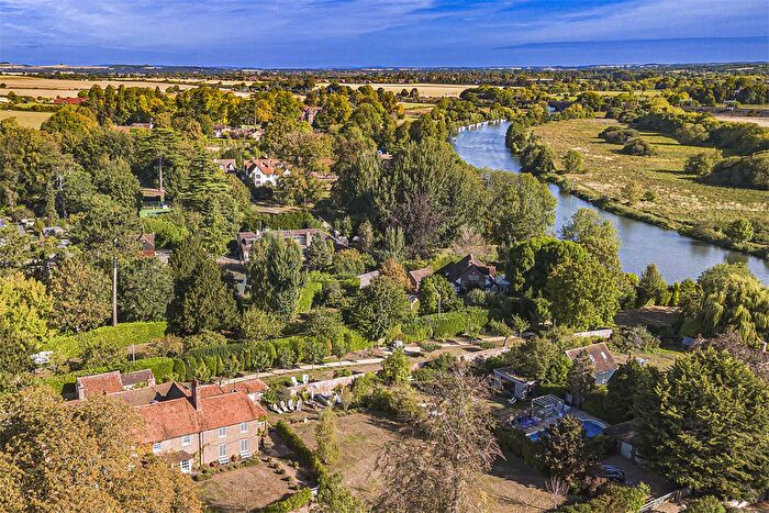 4 Bedroom Semi Detached House For Sale In Moulsford Grange, Moulsford, OX10