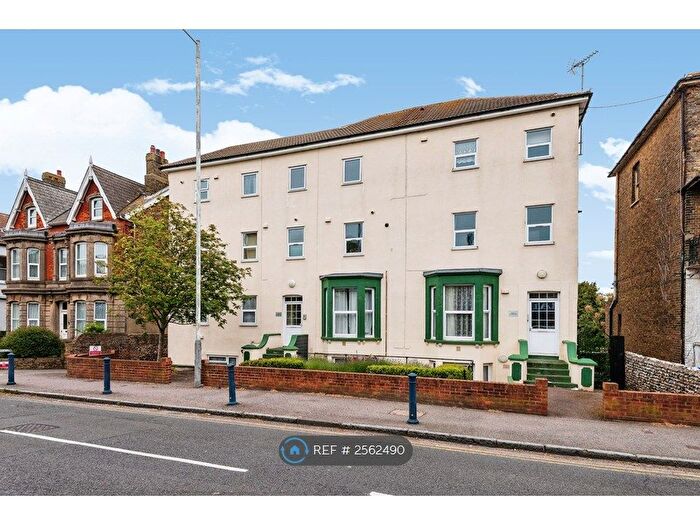 1 Bedroom Flat To Rent In Grange Road, Ramsgate, CT11