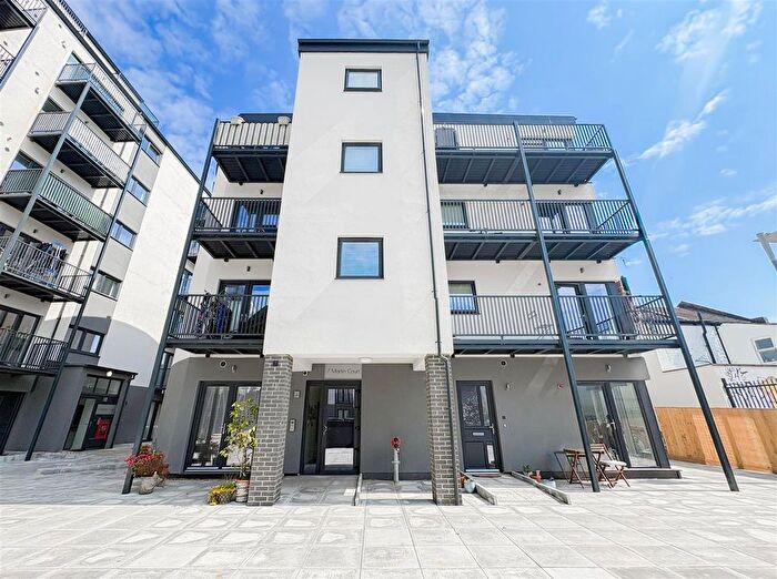 2 Bedroom Flat To Rent In Martin Court, Hastings, TN34