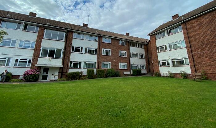 2 Bedroom Flat To Rent In Watling Court, Jesmond Way, Stanmore, HA7