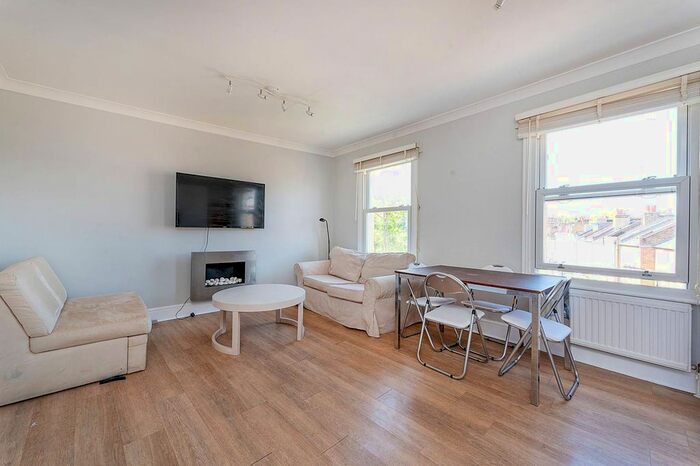 2 Bedroom Flat To Rent In Hofland Road, Brook Green, London, W14