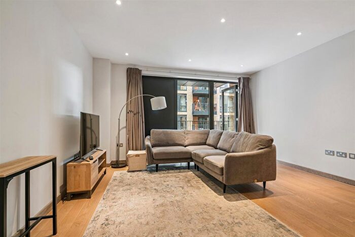1 Bedroom Flat For Sale In Drapers Yard, London, SW18