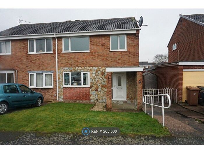 3 Bedroom Semi Detached House To Rent In Moy Avenue, Sinfin, Derby, DE24