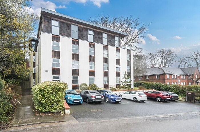 1 Bedroom Flat To Rent In Orchard House, Sparkford Road, Winchester, Hampshire, SO22