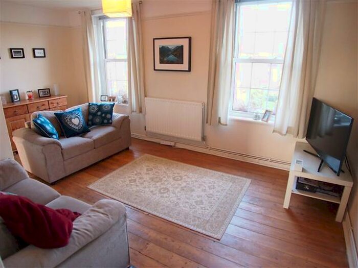 2 Bedroom Flat To Rent In Paragon Place Blackheath London, SE3