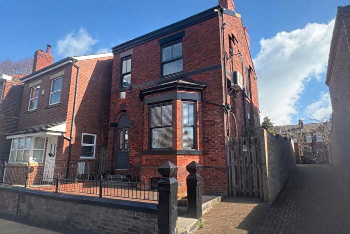 3 Bedroom Detached House For Sale In Northgate Road, Stockport, SK3