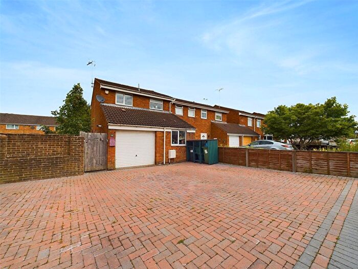 3 Bedroom End Of Terrace House For Sale In Church Drive, Quedgeley, Gloucester, Gloucestershire, GL2