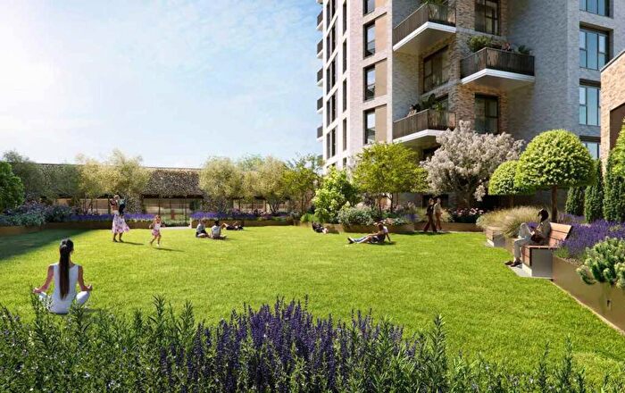 2 Bedroom Flat For Sale In Bow Green, Bow, E3