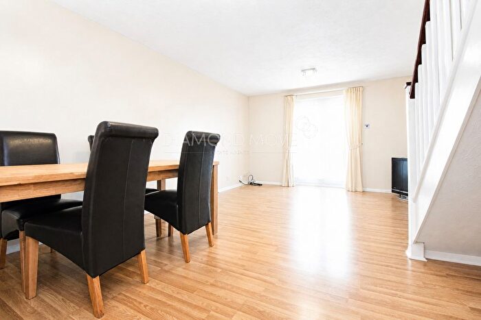 2 Bedroom End Terrace House To Rent In Molyns Mews, Slough, SL1