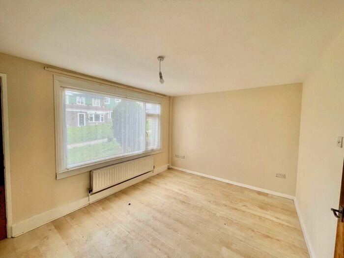 3 Bedroom Terraced House To Rent In Ashford, Gateshead, NE9