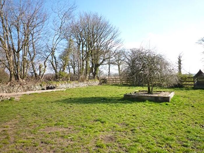 5 Bedroom Town House To Rent In Sutcombe, Holsworthy, EX22