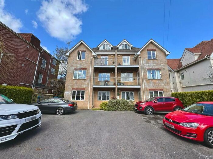 2 Bedroom Flat To Rent In Florence Road, Boscombe, Bournemouth, BH5