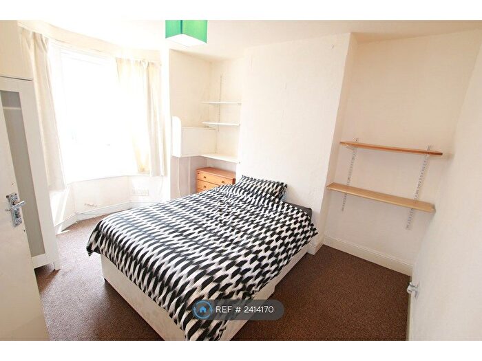 4 Bedroom Terraced House To Rent In Blenheim Road, Reading, RG1