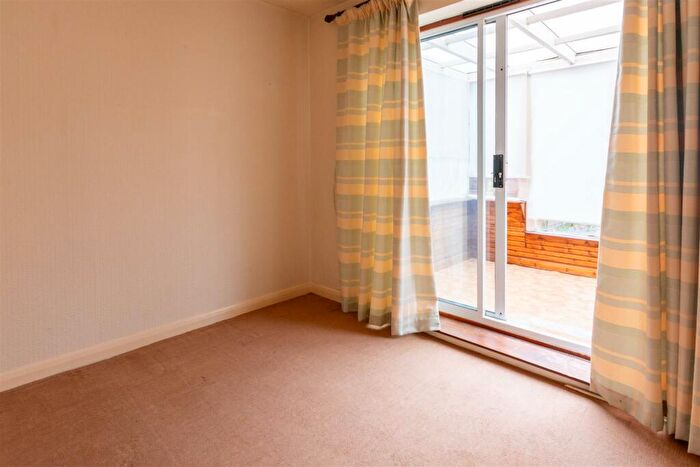 2 Bedroom Detached Bungalow For Sale In Rowan Drive, Keyworth, NG12
