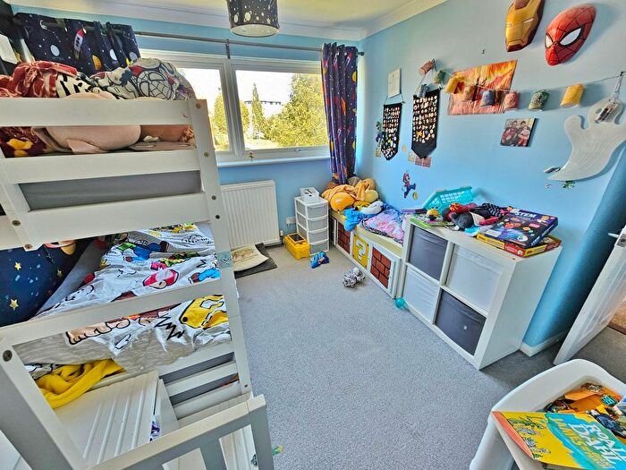 3 Bedroom End Terrace House For Sale In Coniston Walk, Fareham, PO14