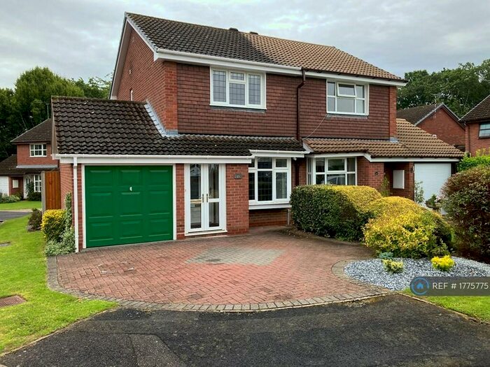 2 Bedroom Semi-Detached House To Rent In Needhill Close, Knowle, Solihull, B93