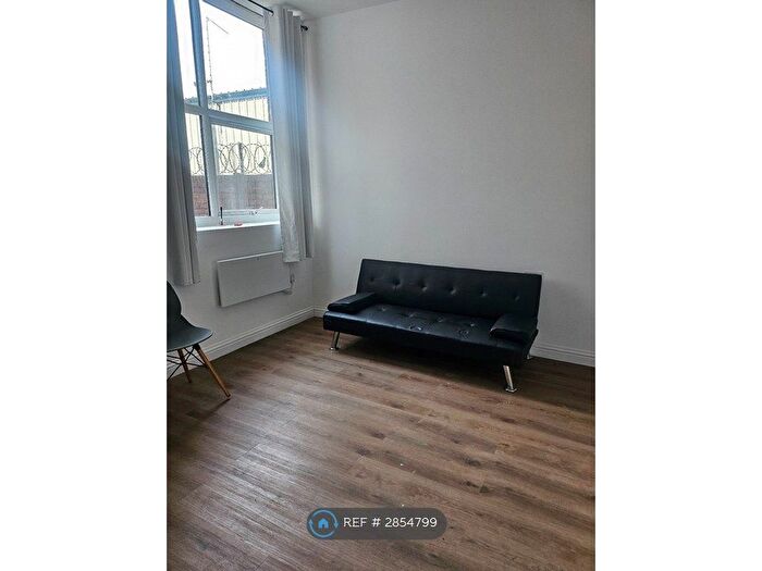 Studio To Rent In Eastlaith Gate, Doncaster, DN1