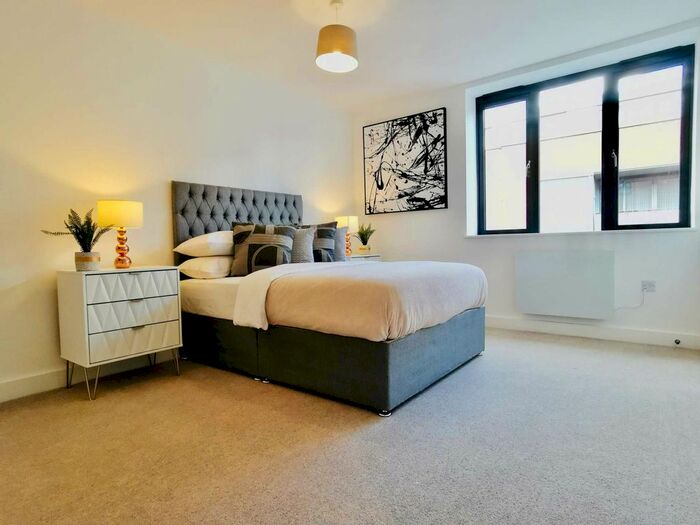 2 Bedroom Flat For Sale In Carver Street, Birmingham, B1
