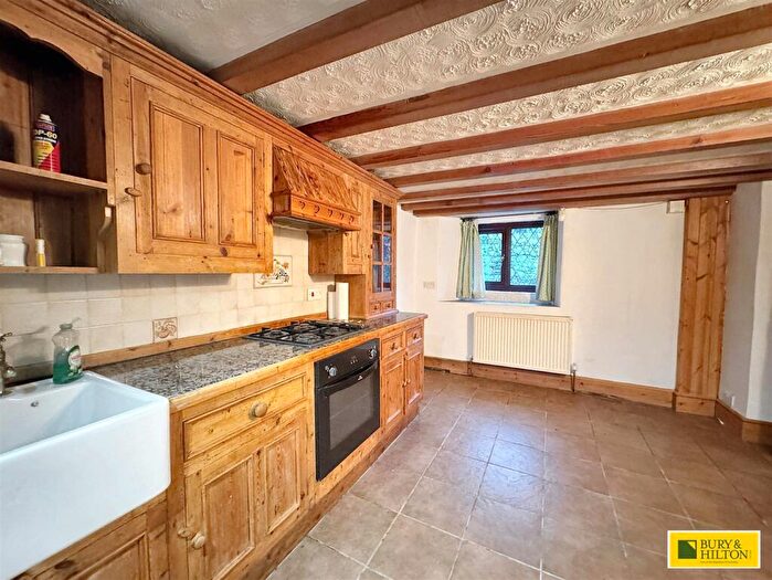 2 Bedroom Detached House For Sale In The Wash, Chapel-En-Le-Frith, High Peak, SK23