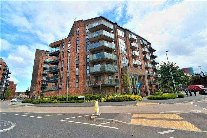2 Bedroom Flat To Rent In Mill Pond Road, Langley Square, Dartford, DA1