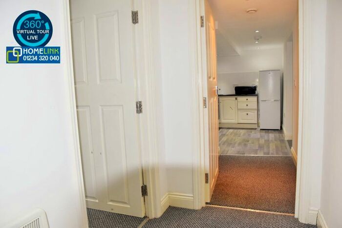 1 Bedroom Flat To Rent In High Street, Bedford, MK40