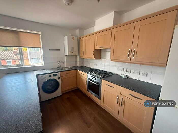 3 Bedroom Flat To Rent In Ranelagh Road, Ipswich, IP2