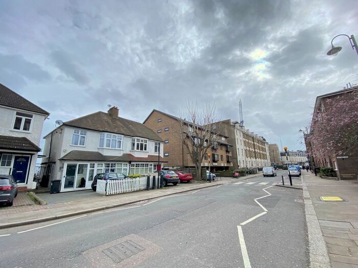 1 Bedroom Flat To Rent In Church Road, Crystal Palace, SE19
