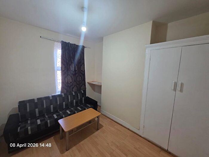 1 Bedroom Flat To Rent In London, E6