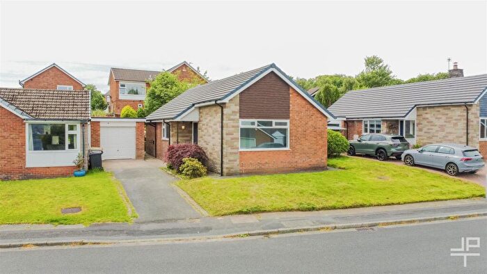 3 Bedroom Detached Bungalow For Sale In Whitehill Lane, Bolton, BL1