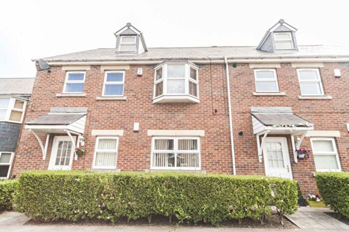 3 Bedroom Maisonette To Rent In Bower Court, DH6