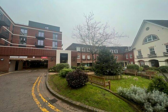 2 Bedroom Flat To Rent In Homer Road, Solihull, B91