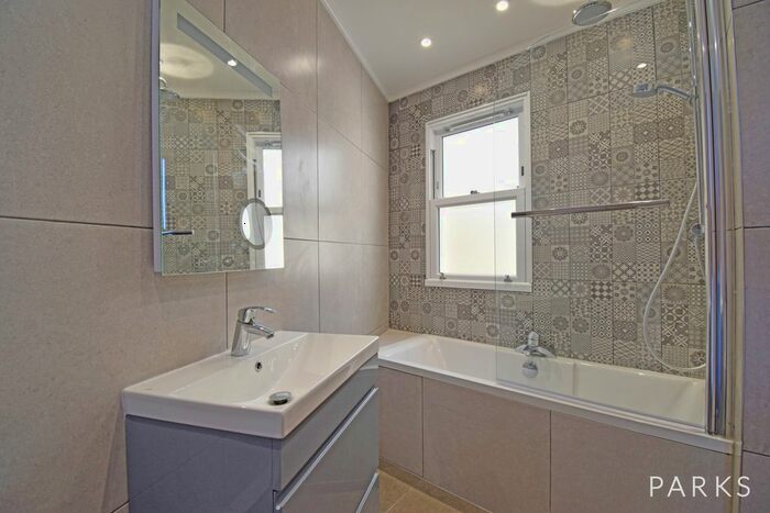 2 Bedroom Flat To Rent In Wakefield Road, Brighton, BN2