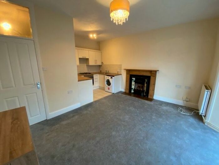 1 Bedroom Flat To Rent In Killan Road, Dunvant, Swansea, SA2