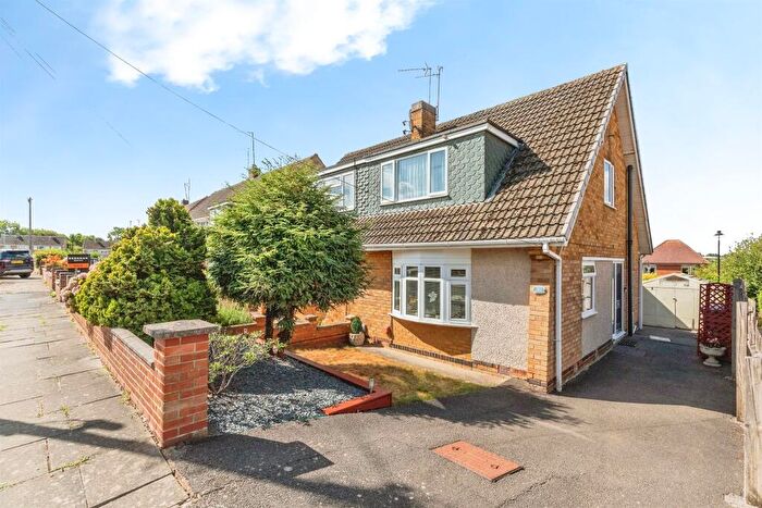 3 Bedroom Semi-Detached House For Sale In Brington Drive, Barton Seagrave, Kettering, NN15