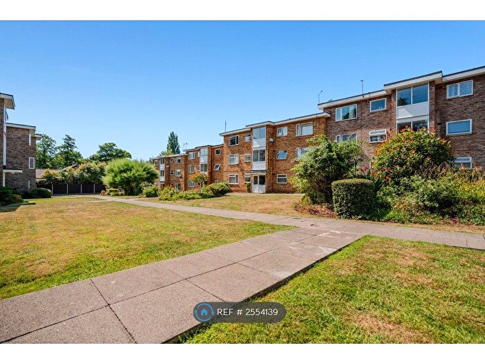 2 Bedroom Flat To Rent In Simon Close, Nuneaton, CV11