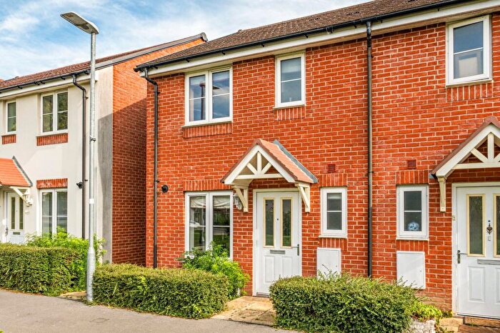 3 Bedroom End Of Terrace House For Sale In Wagstaff Way, Salisbury, SP2