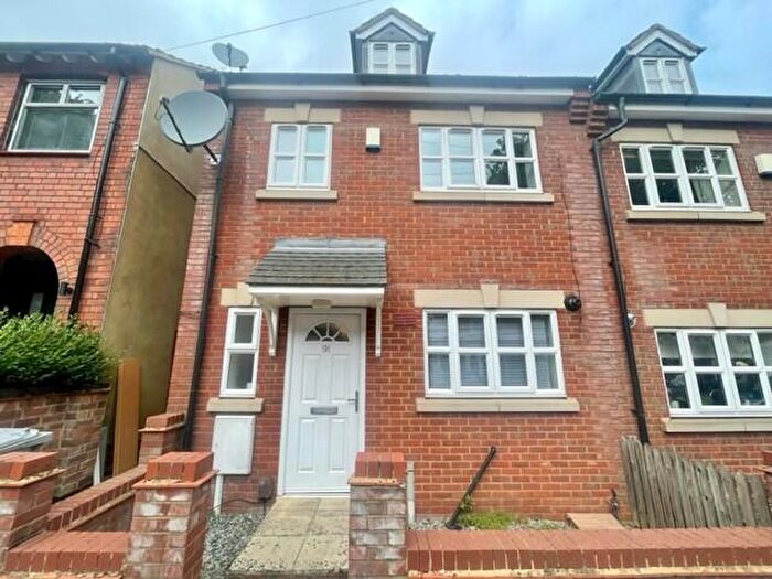 4 Bedroom Terraced House To Rent In St Peters Avenue, Kettering, NN16