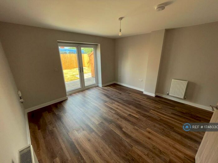 2 Bedroom Semi-Detached House To Rent In Bayley Place, Exeter, EX1