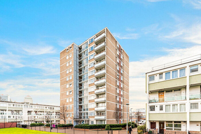 1 Bedroom Flat For Sale In Giraud Street, London, E14