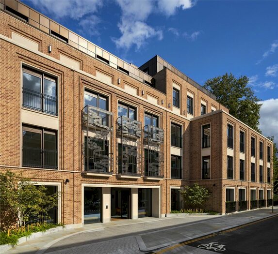2 Bedroom Flat For Sale In Dovehouse Street, Chelsea, London, SW3