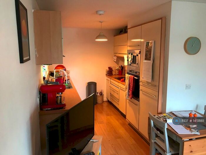 2 Bedroom Flat To Rent In The Point, Chorlton Cum Hardy, M21
