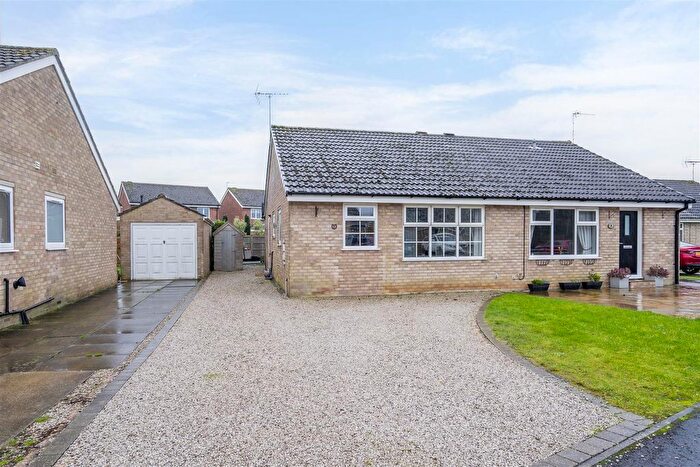 2 Bedroom Bungalow To Rent In Thorncroft, Dunnington, York, YO19
