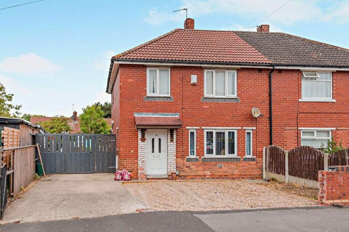 3 Bedroom Semi-Detached House For Sale In Derwent Crescent, Barnsley, S71
