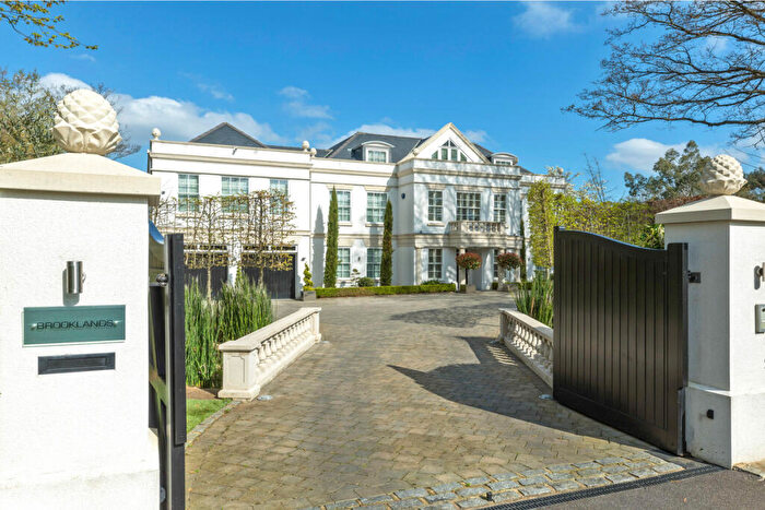 7 Bedroom Detached House For Sale In Fairoak Lane, Leatherhead, KT22