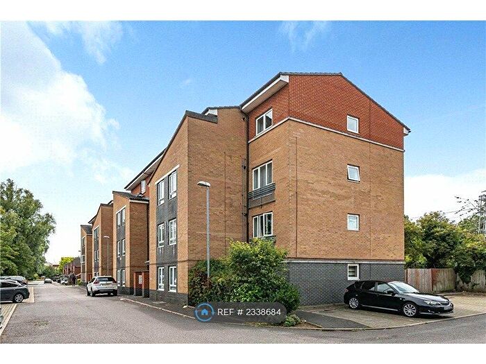 2 Bedroom Flat To Rent In Washbourne Court, London, N9
