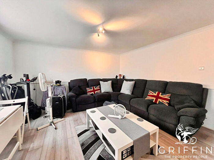 1 Bedroom Flat To Rent In Lewes Close, Grays, RM17