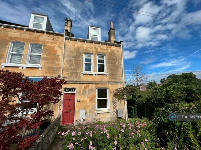 3 Bedroom End Of Terrace House To Rent In Garfield Terrace, Bath, BA1